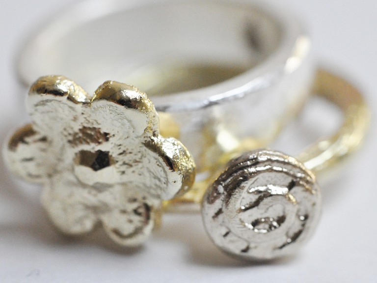 Ringe, Silber 925, Gold 750, Sandguss und montiert